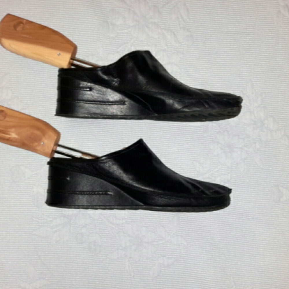 Italian leather shoes via spiga